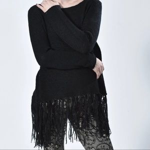 Monoreno Fringe Trim Sweater